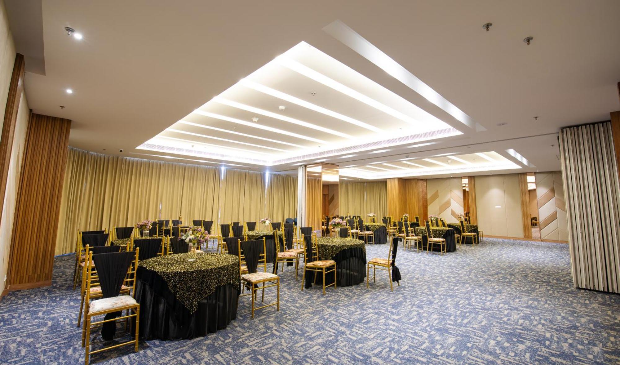 Hometel Alambagh Lucknow - A Sarovar Hotel מראה חיצוני תמונה