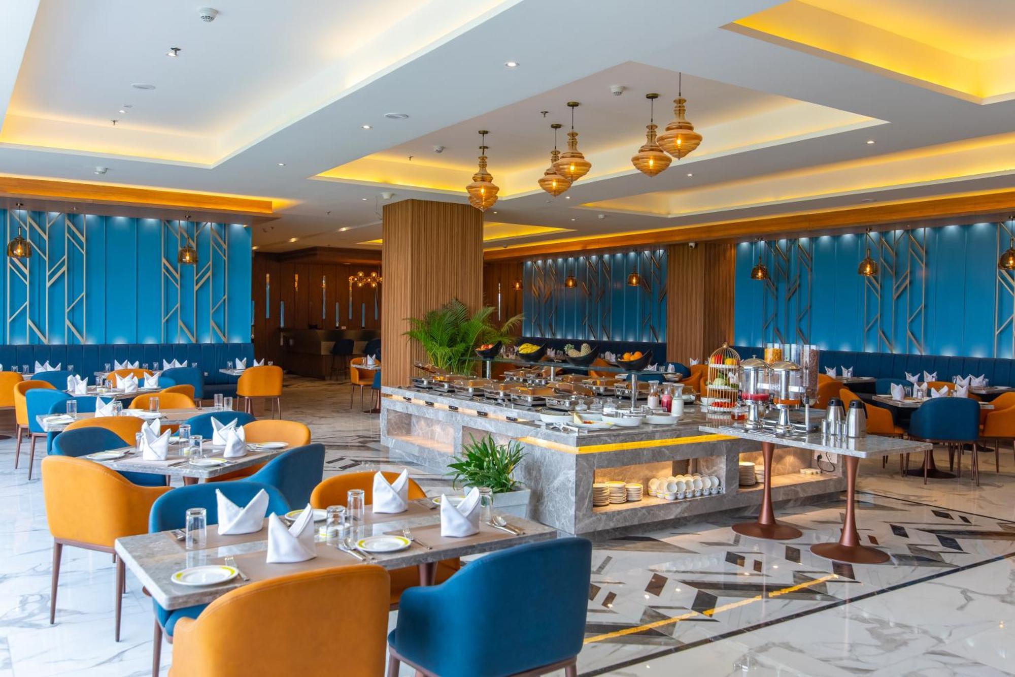 Hometel Alambagh Lucknow - A Sarovar Hotel מראה חיצוני תמונה
