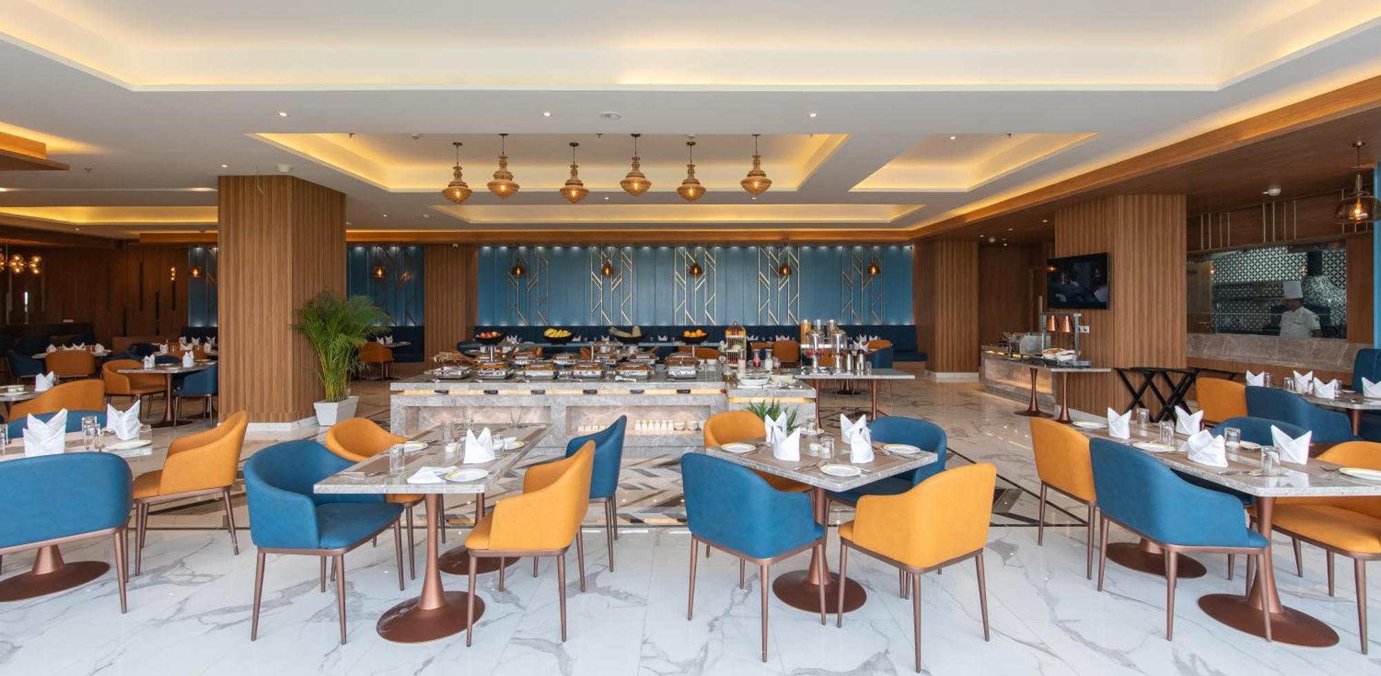 Hometel Alambagh Lucknow - A Sarovar Hotel מראה חיצוני תמונה