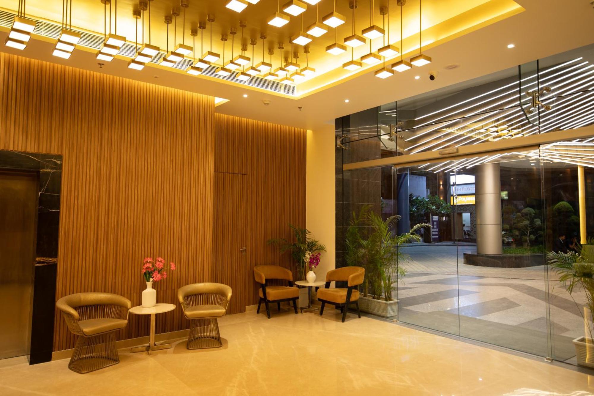 Hometel Alambagh Lucknow - A Sarovar Hotel מראה חיצוני תמונה